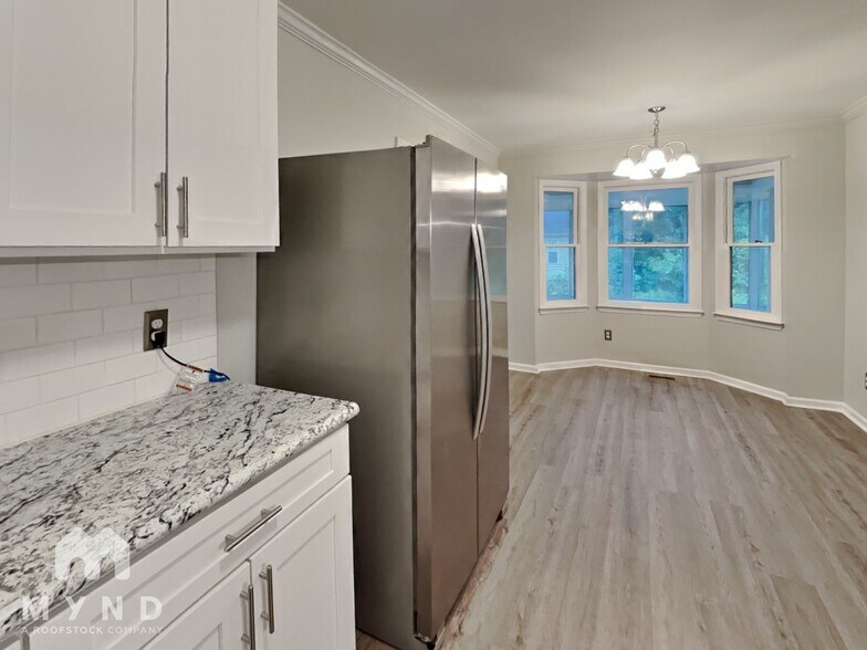 Building Photo - 2745 Sterling Park Dr