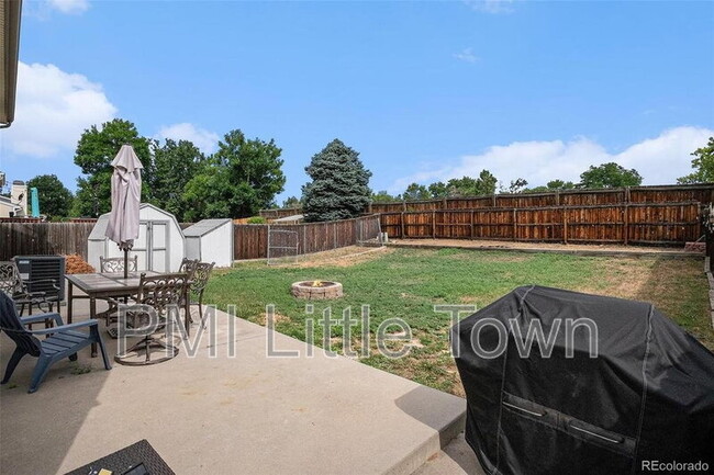 Building Photo - 8841 W Cooper Ave