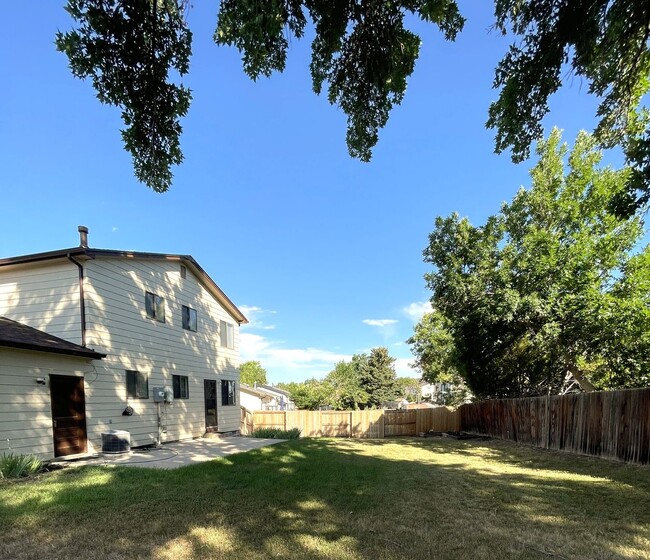 Building Photo - Beautiful 3-Bedroom, 3-Bath Home With Grea...