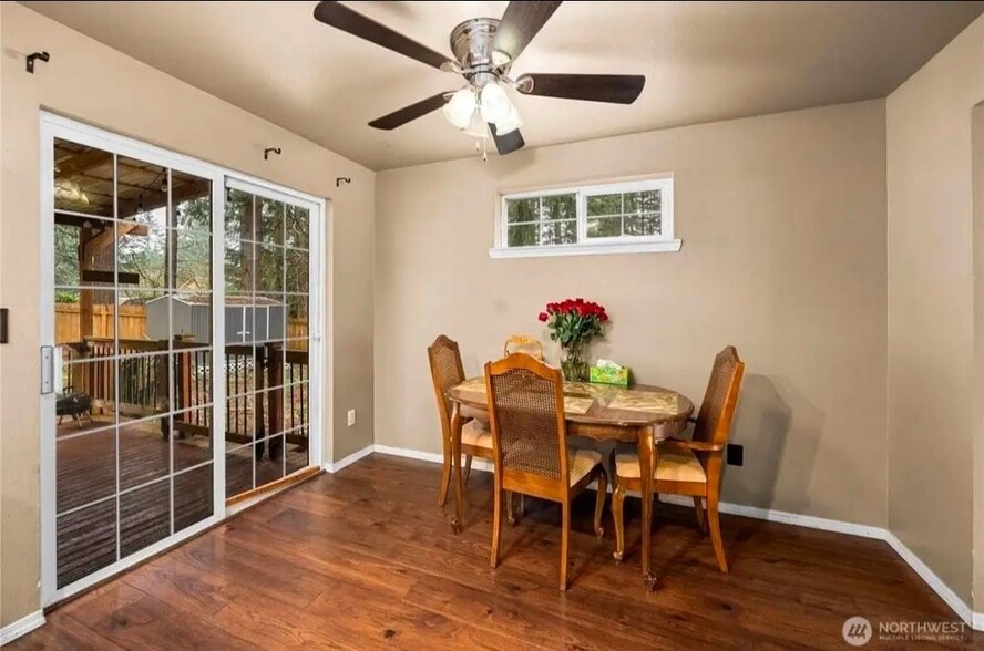Building Photo - 7923 Incline Ct SE