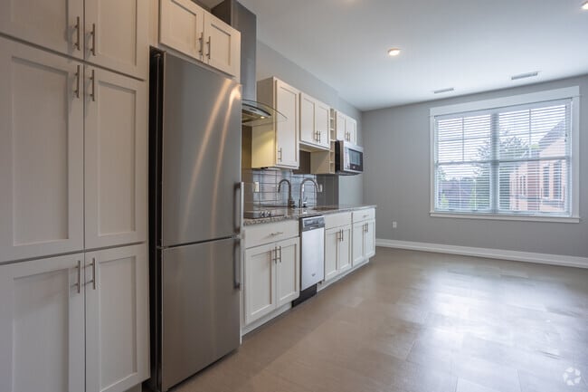 Interior Photo - Heritage Place Apartments