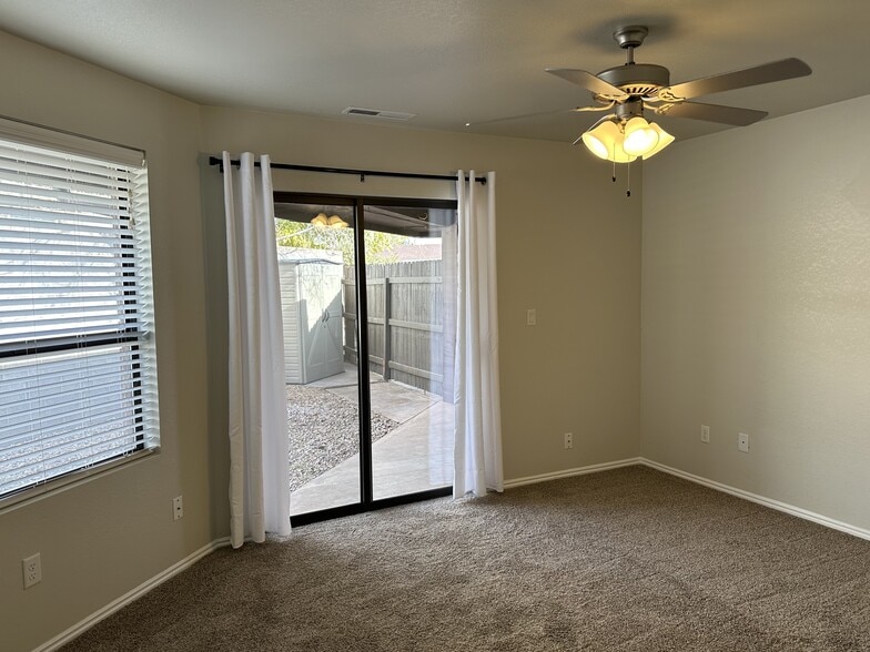 Building Photo - 388 S 100 W