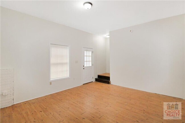 Building Photo - 4810 Brookwood Pl