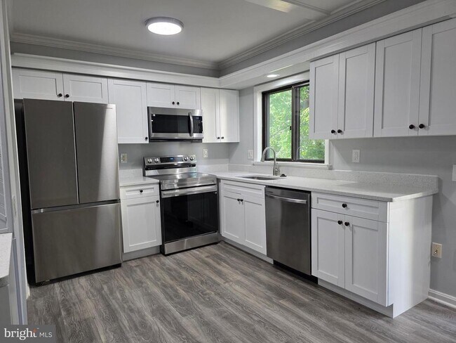 Building Photo - 18506 Eagles Roost Dr