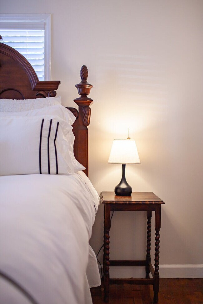 Building Photo - 161 Calhoun Rd