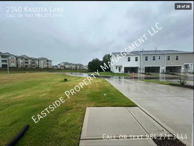 Building Photo - 2340 Kasota Ln
