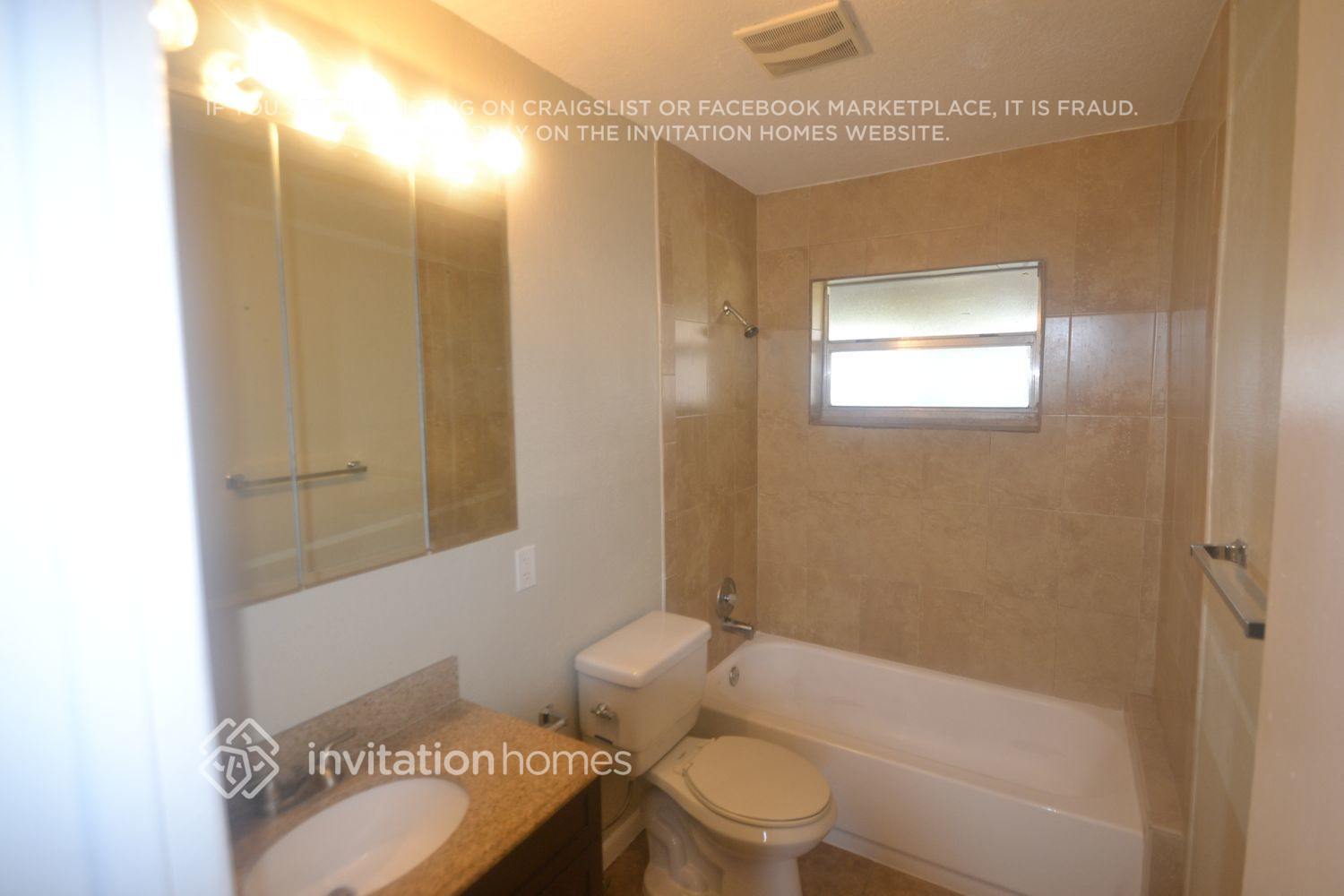 Building Photo - 2464 SW 8th St