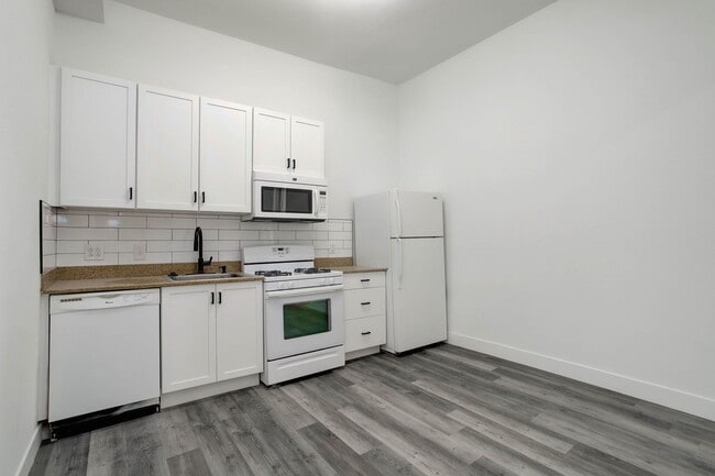 Floorplan - Curtis Flats