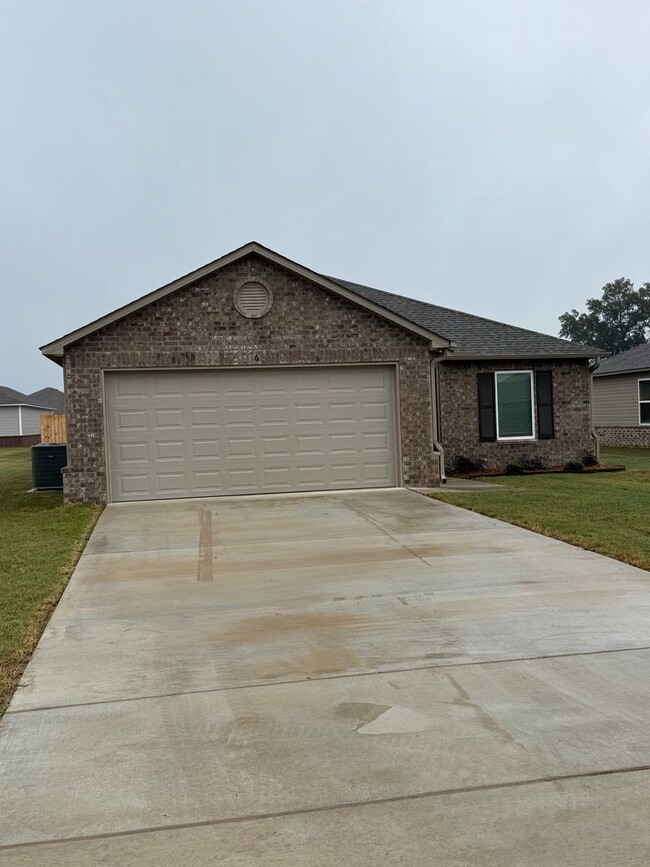 Building Photo - *Rent FREE until May1!* BRAND NEW Three Bedroom | Two Bathroom Home in Vilonia