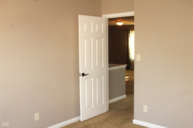 Building Photo - 2244 McGregor Ct