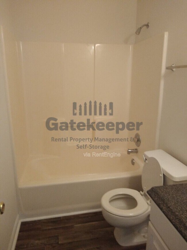 Building Photo - 688 River Mist Dr