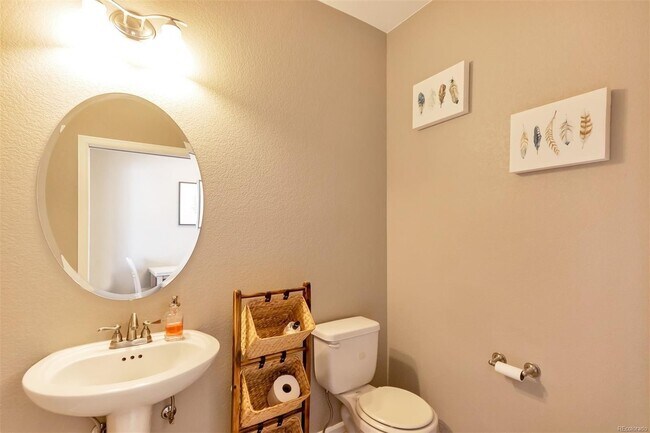 Building Photo - 15612 E 96th Way