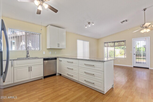 Building Photo - 19011 N 12th Dr