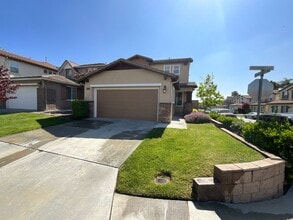 Building Photo - 35884 Crickhowell Ave