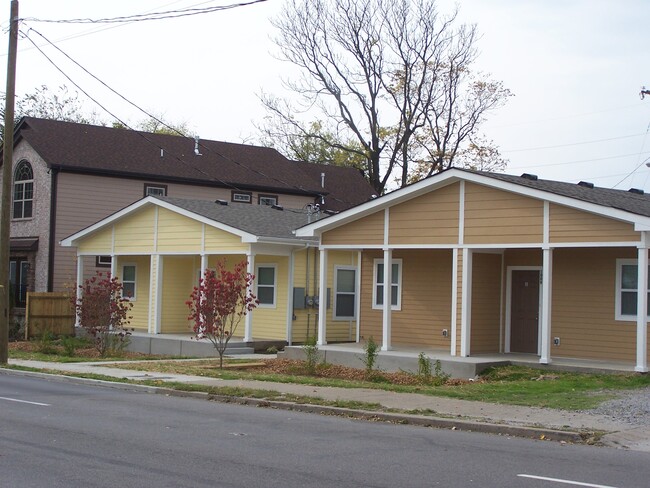 Primary Photo - 1009 2nd Ave S #3