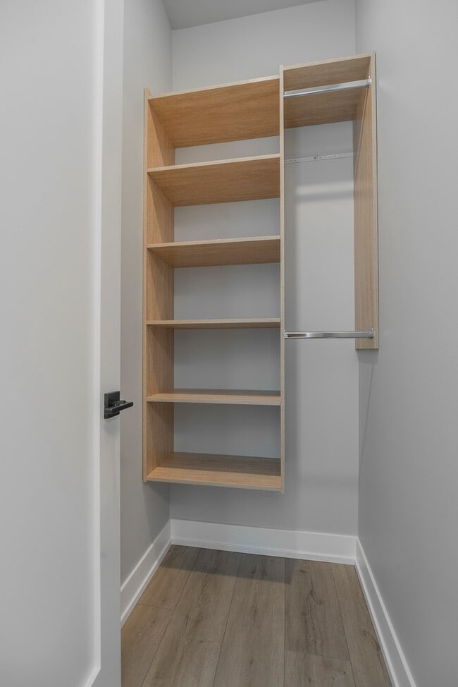 Building Photo - 3738 S Calumet Ave