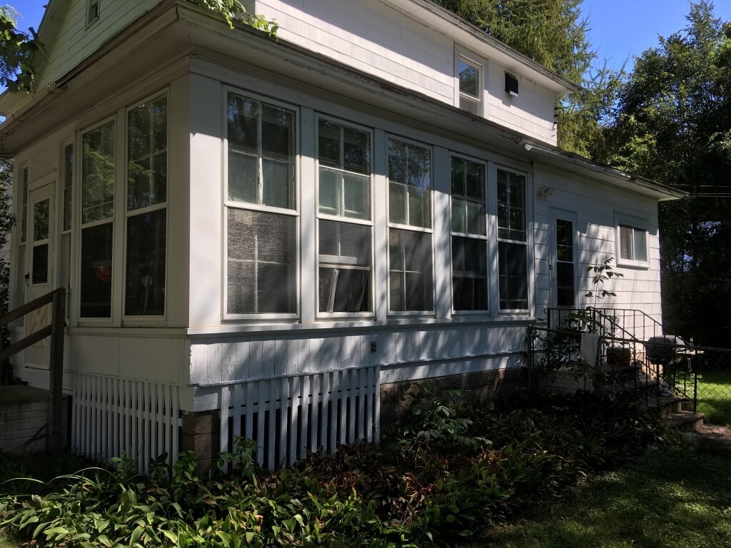 Building Photo - 2 S Rural St