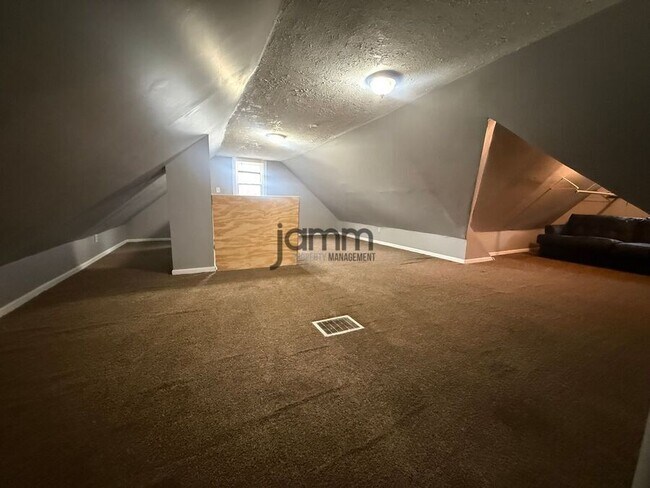Building Photo - 5026 E 86th St