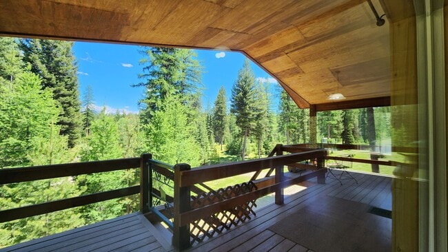 Building Photo - Beautiful Home in Condon