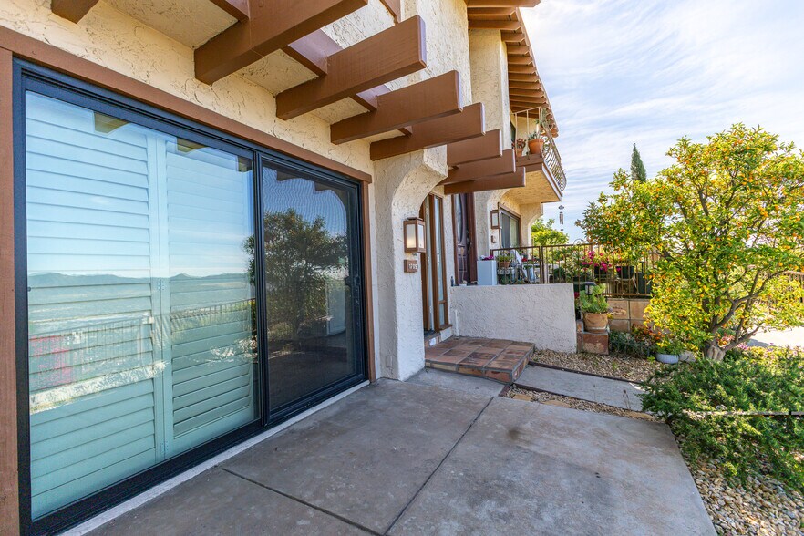 Building Photo - 1709 Camino de Villas