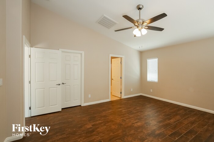 Building Photo - 4529 Clipper Cove Ct