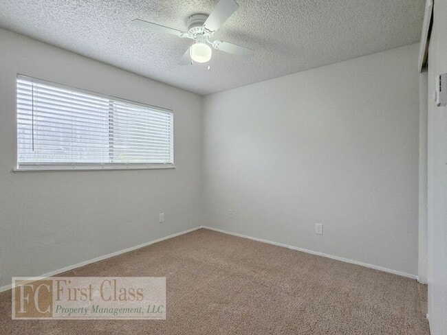 Building Photo - 1334 NE 186th Ave