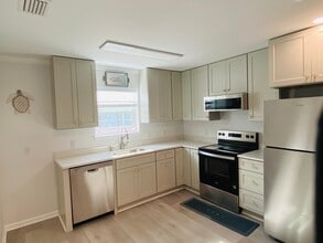 Building Photo - 302 Penny Ct