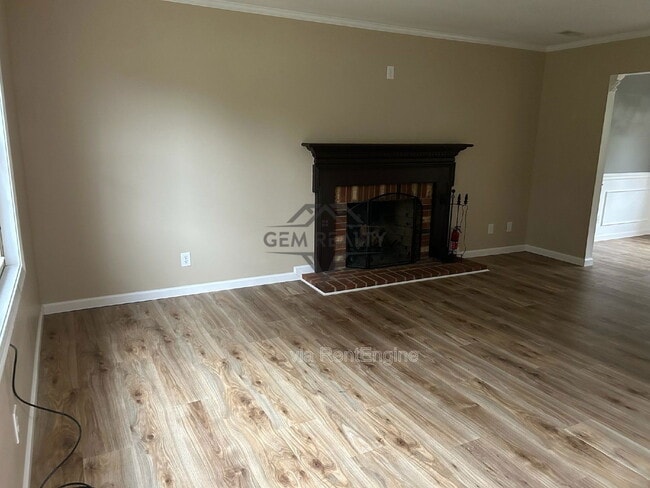 Building Photo - 100 Kendallwood Dr