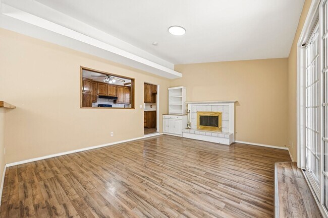Building Photo - Spacious 4BD 2BA House With Perfect Private Backyard and Solar Panels  in Simi Valley