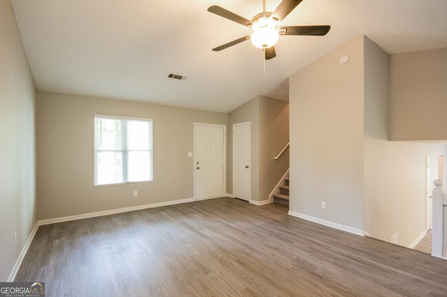 Building Photo - 733 Emerald Forest Cir SW