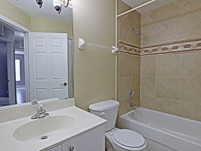Building Photo - 3605 Cedar Oak Dr