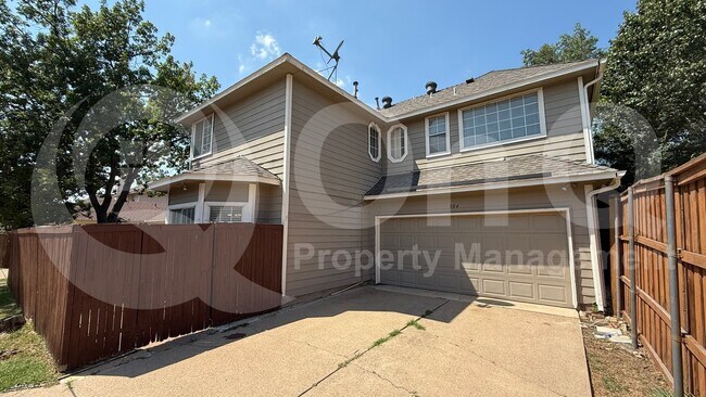 Building Photo - 304 Dakota Trail