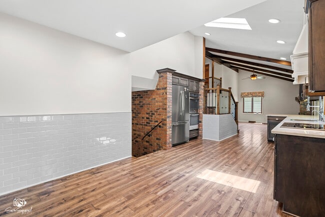 Building Photo - 509 Apollo Dr