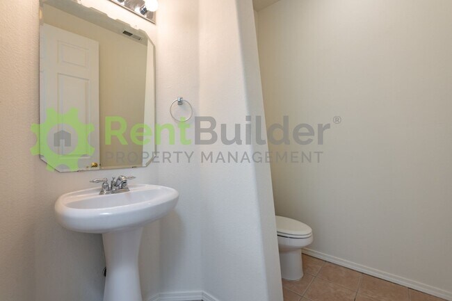 Building Photo - !!!BALLOON FIESTA SPECIAL PRICING!!!