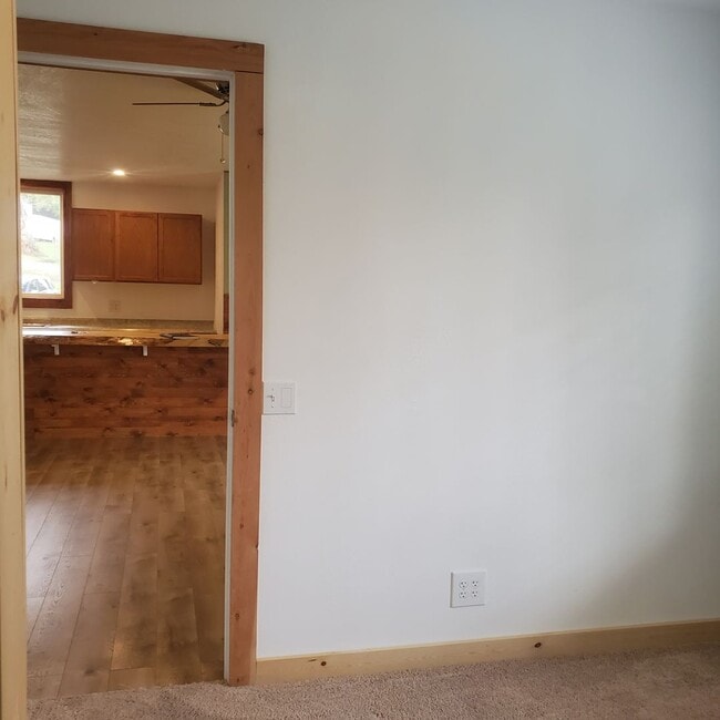Building Photo - Awesome cabin for sale by owner or rent