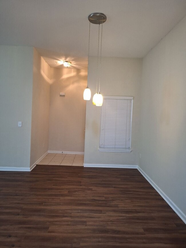 Building Photo - 7061 Snowy Canyon Dr