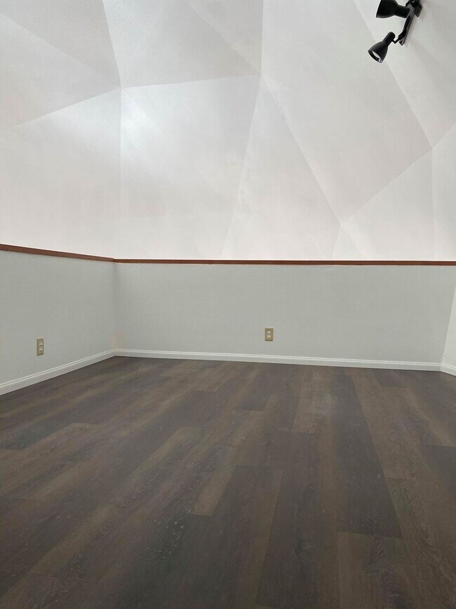 Building Photo - Iconic Dome House for Rent – Unique Country Living with Pet-Friendly Space Near Holtville