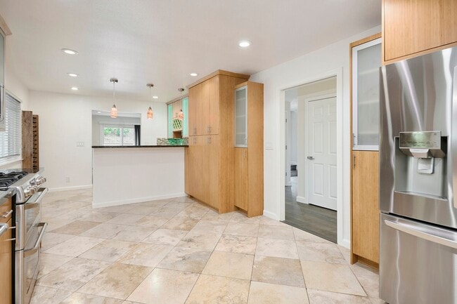 Building Photo - For Rent: Spacious Belmont Home with Upgra...