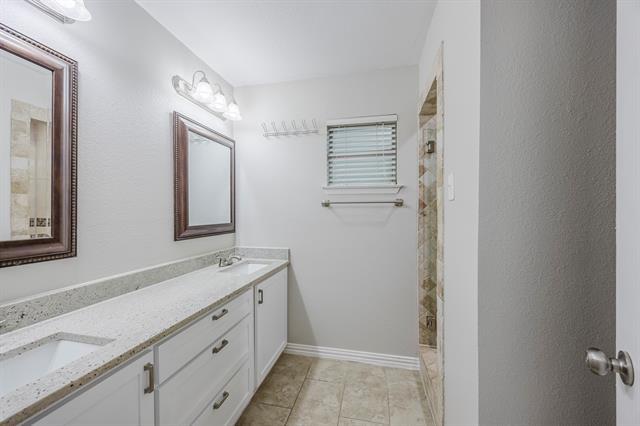 Building Photo - 1624 Summer Pl Cir
