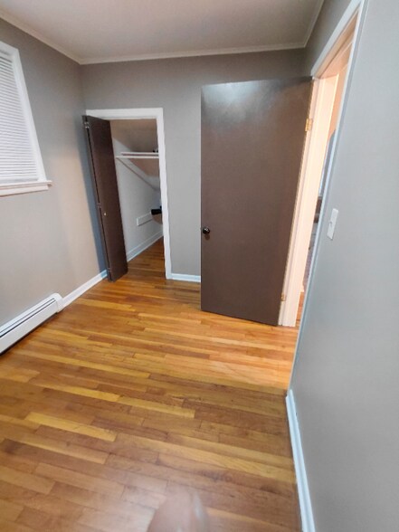 Building Photo - 224 Madison Ave