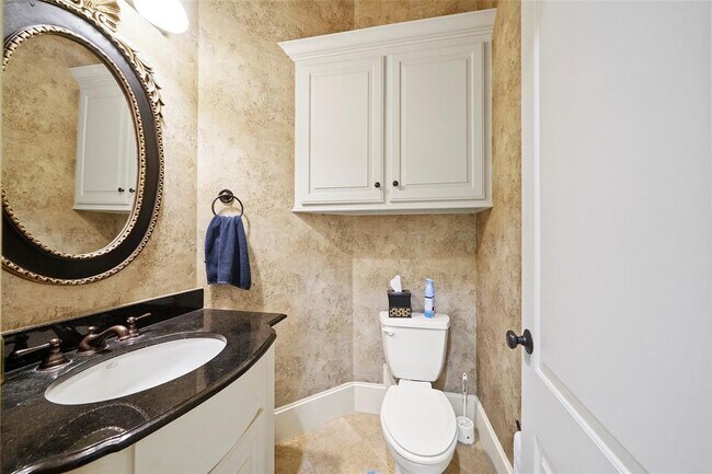 Building Photo - 25207 Hideaway Run Dr
