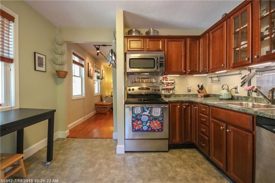 Building Photo - 287 Spring St