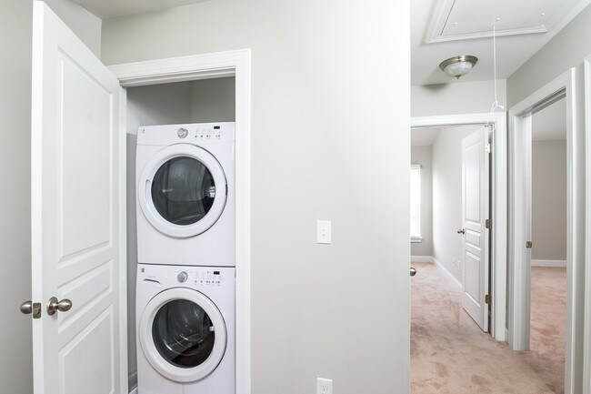 Laundry Upstairs - 321 Halton Crossing Dr SW
