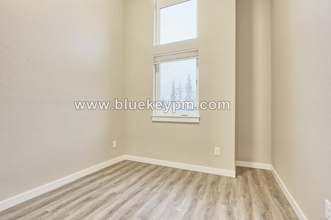 Building Photo - BRAND NEW! Unit 209-C: 3 Bed, 2.5 Bath Tow...