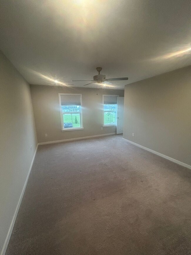 Building Photo - Must See New Construction In Mount Washing...