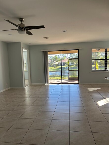 Living room - 14529 Tuscany Pointe Trl