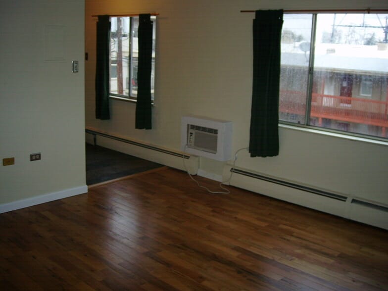 Building Photo - 1269 N Marion St