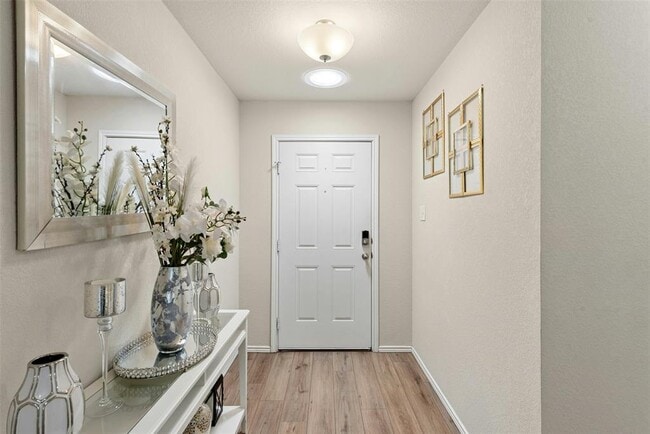 Building Photo - 113 Reagor Dr