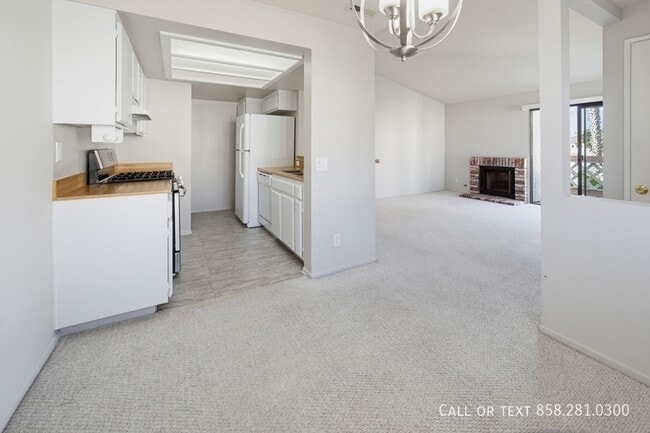 Building Photo - 9356 Twin Trails Dr