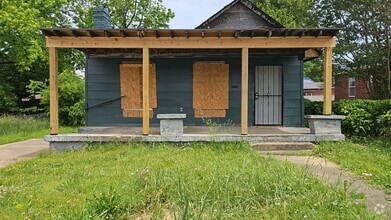 Building Photo - 808 Dallas St